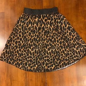 Lularoe Leopard print skirt size S